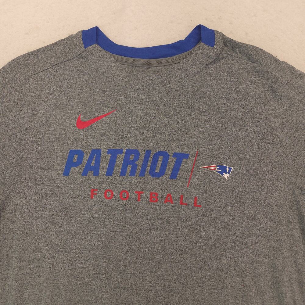 Nike New England Patriots Graphic Short Sleeve Football Shirt Mens Size L Gray